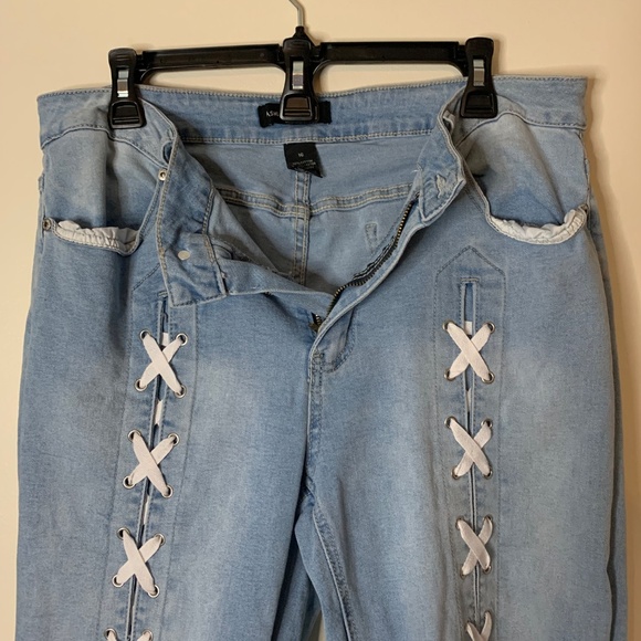 Ashley Stewart’s Light Blue Denim Jeans with front tie-up leg design, Size 16 - Picture 5 of 7